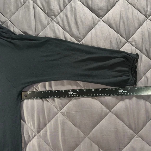 (L) Women's Ashley Judd Black Long Sleeve Top - Picture 5 of 5